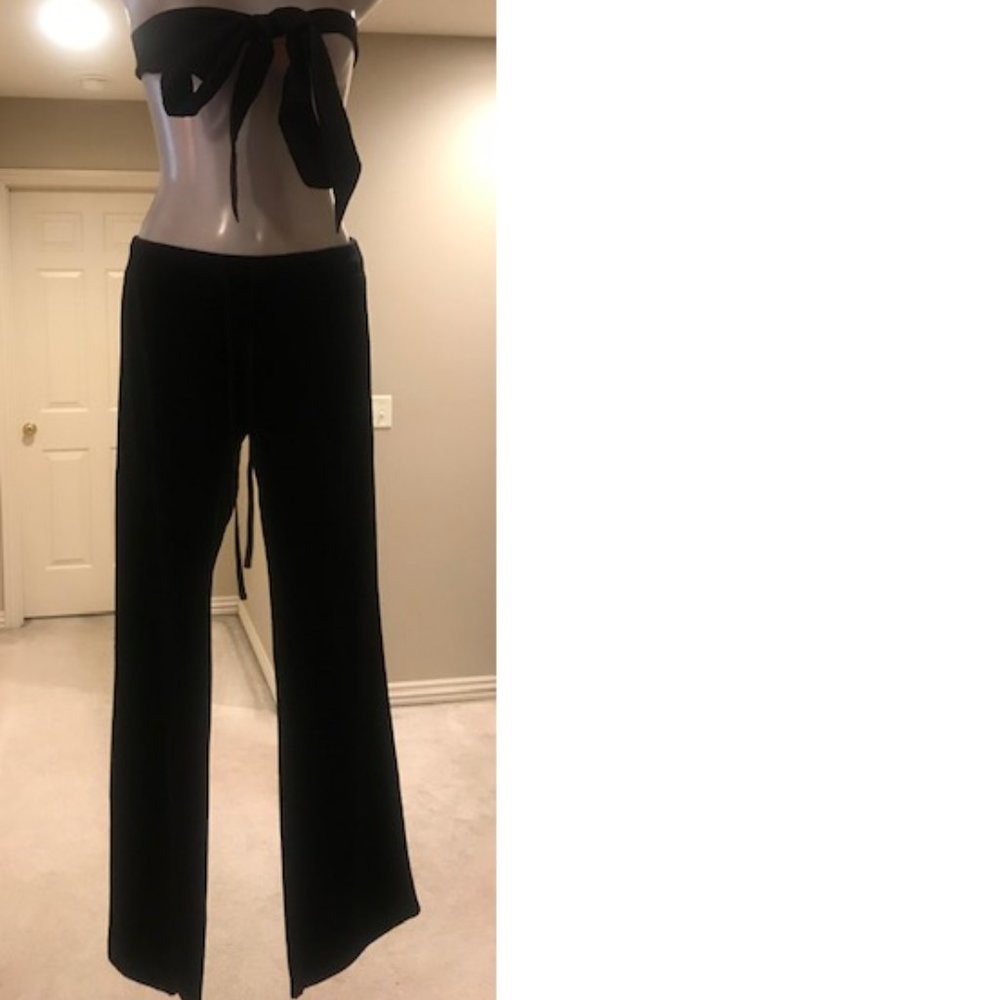 GORGEOUS ONYX-BLACK VELVET VELOUR EXPRESS SPORT PANTS W/ SPORTY SATIN STRIPING!